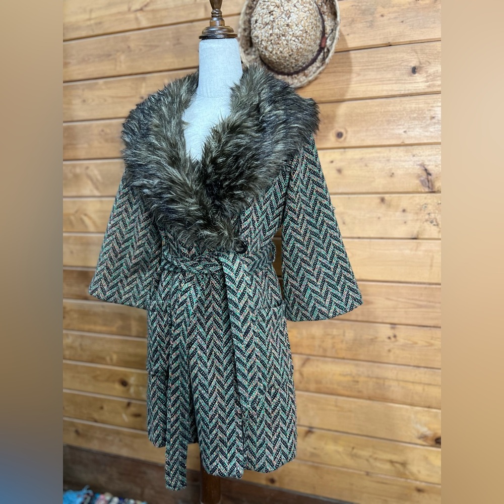 Forever 21 Wool Blend Chevron Tweed Coat Faux Fur Shawl Collar Belted Small